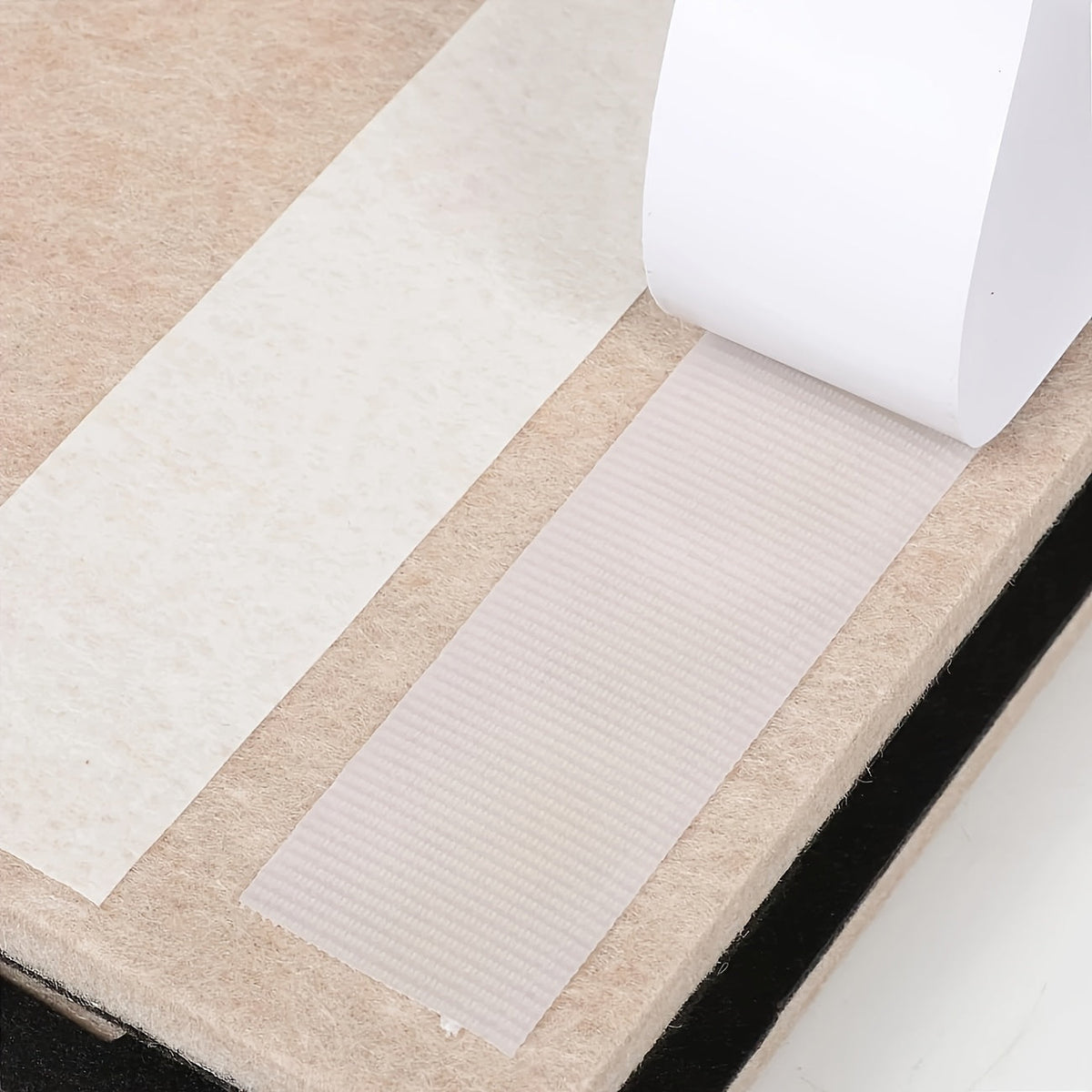 Curved Pinboard Self-Adhesive Polyester Felt 60 x 120 cm
