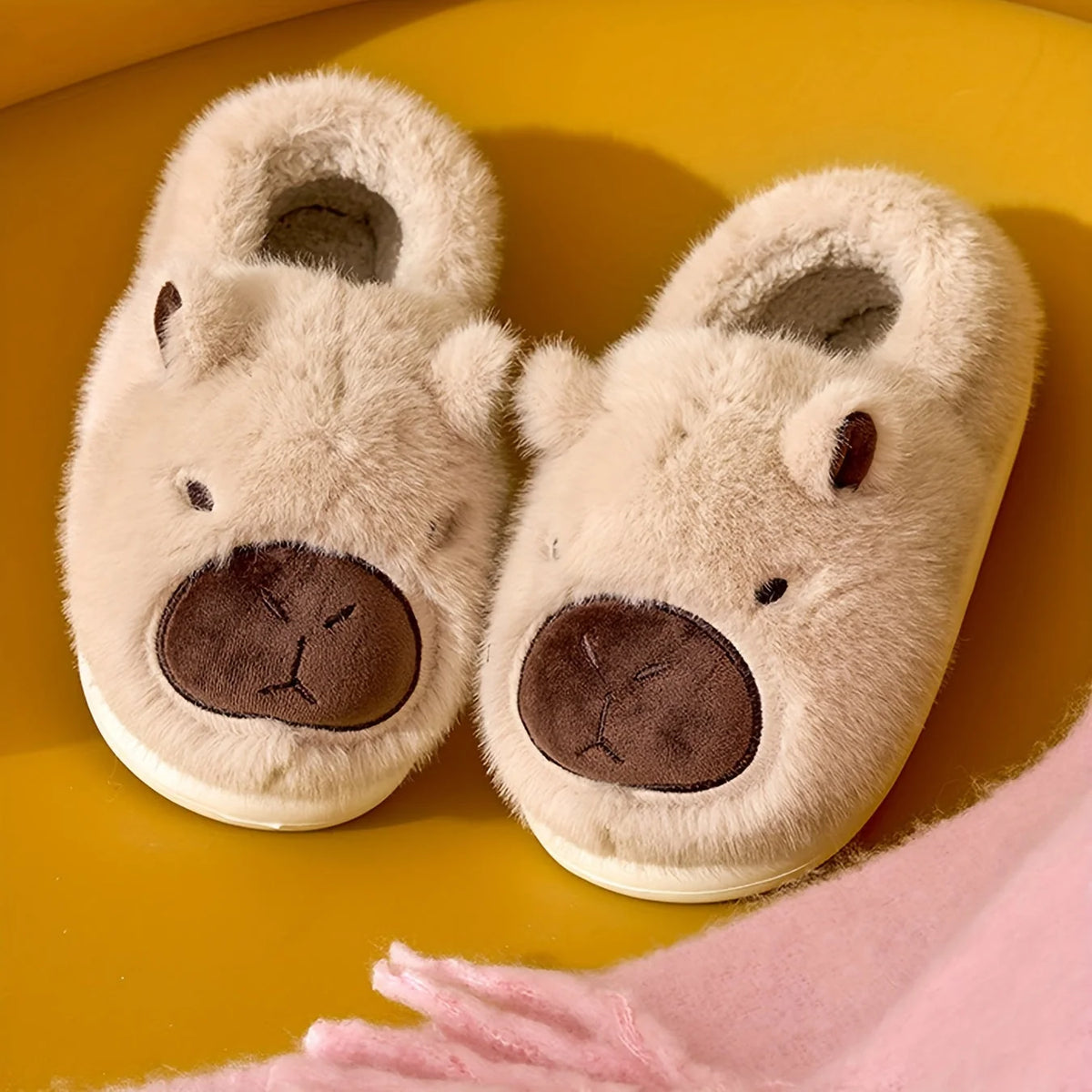 Indoor Slippers Capybara Design Plush Lining & Anti-Slip Sole
