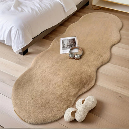 Area Rug Plush Polyester Machine-Washable & Non-Slip Backing