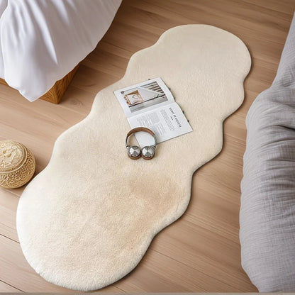 Area Rug Plush Polyester Machine-Washable & Non-Slip Backing