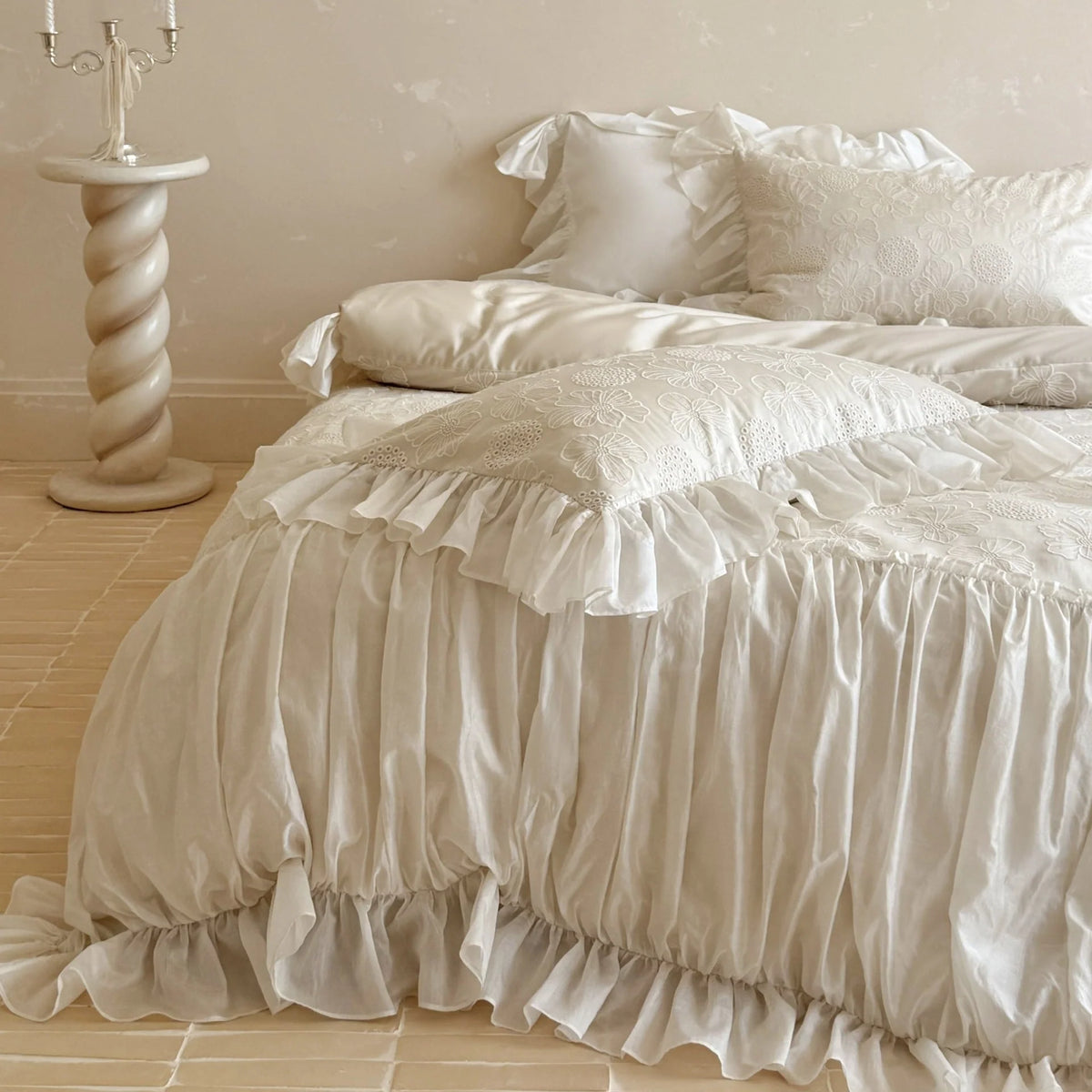 Bedding Set Floral Embroidery Ruffle 4-Piece
