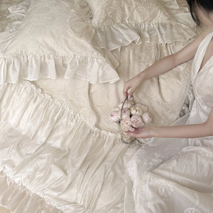 Bedding Set Floral Embroidery Ruffle 4-Piece