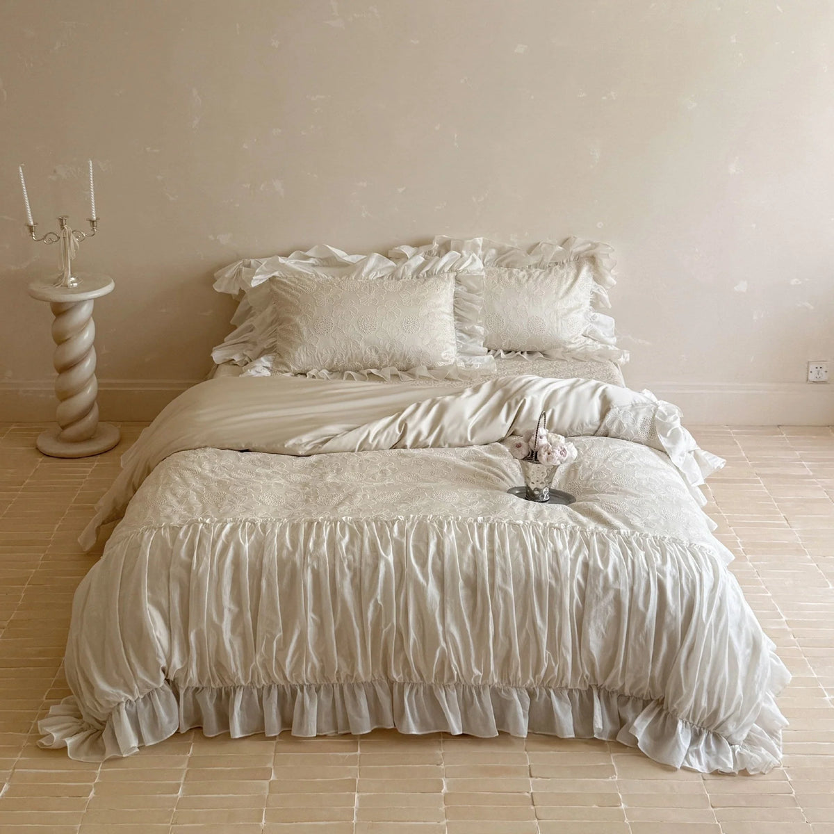 Bedding Set Floral Embroidery Ruffle 4-Piece