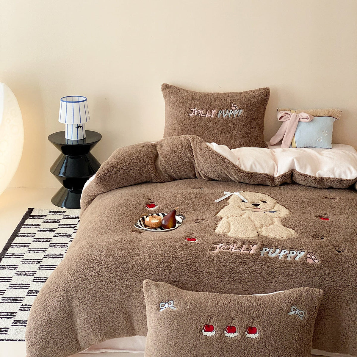 Bedding Set Teddy Fleece Reversible Embroidered Floral 4-Piece
