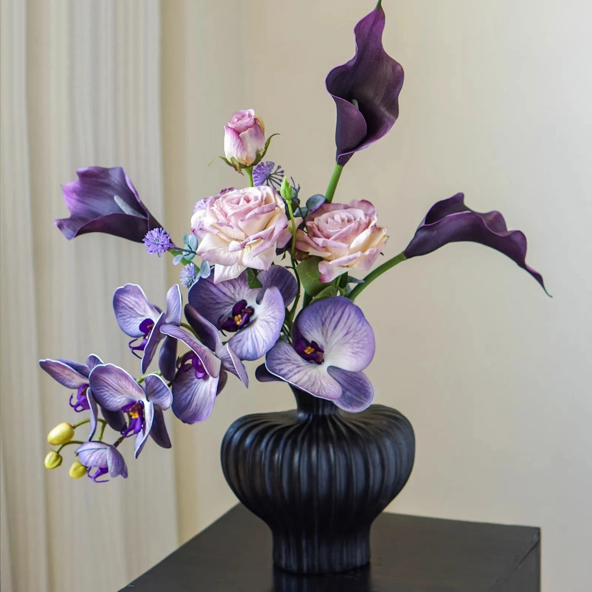 Ceramic Flower Vase Ribbed 6.9 Inch