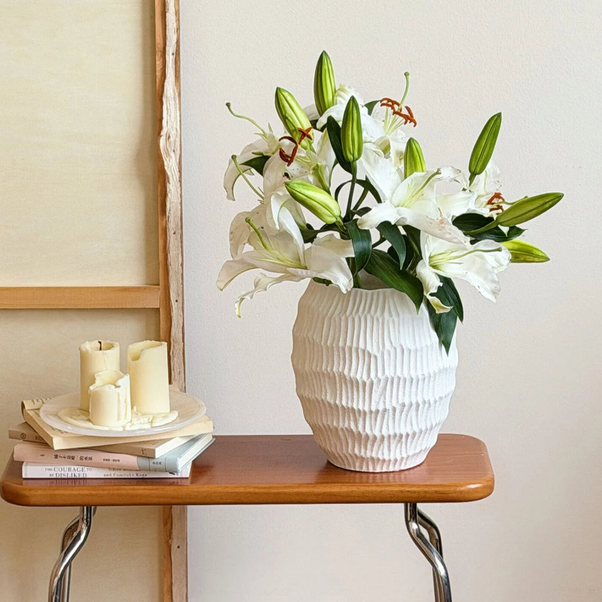 Ceramic Vase Textured Finish 19cm Height