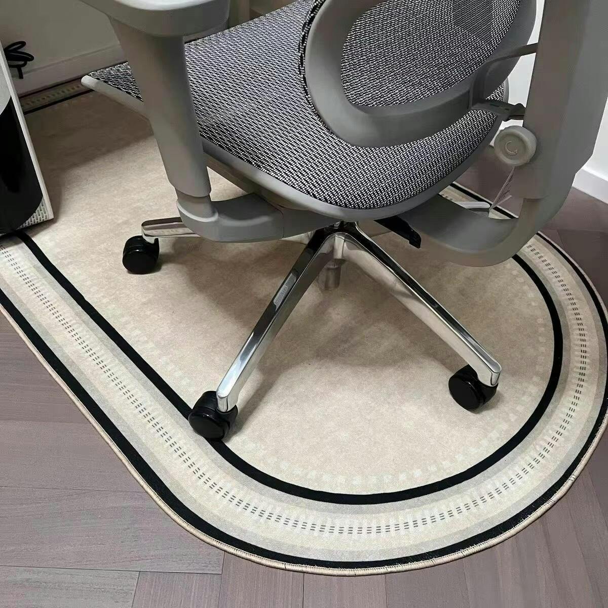 Chair Mat Non-Slip Backing & Smooth Roll