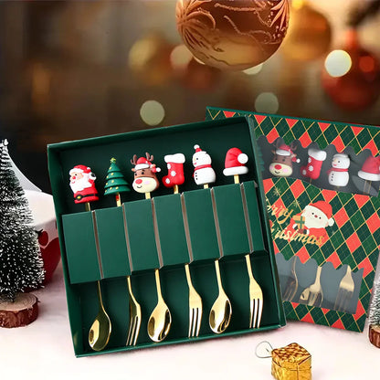 Cutlery Set Gold Finish Santa Handle