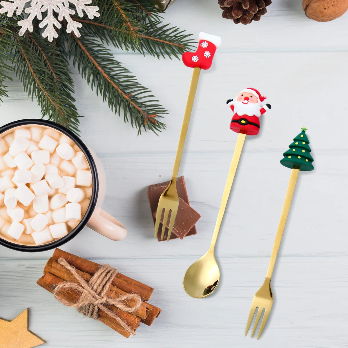 Cutlery Set Gold Finish Santa Handle