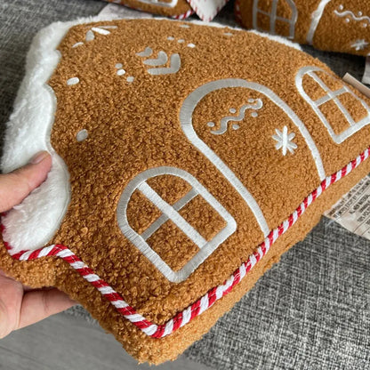 Decorative Cushion House-Shaped Embroidered Fleece