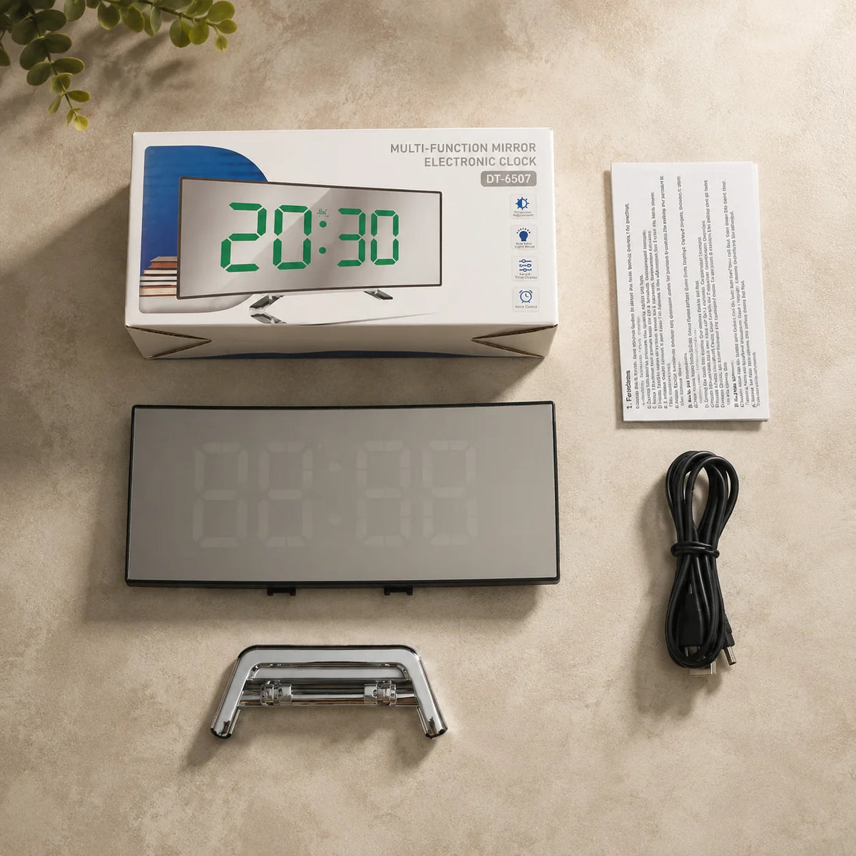 Digital Alarm Clock Curved LED Auto-Dimming USB & Battery