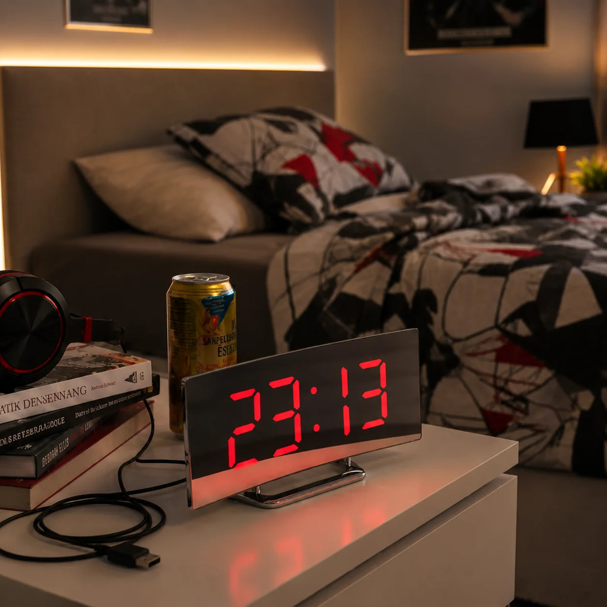Digital Alarm Clock Curved LED Auto-Dimming USB & Battery