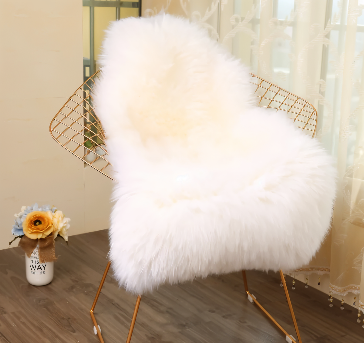 Faux Fur Rug Ultra-Soft Non-Slip Backing & Machine Washable