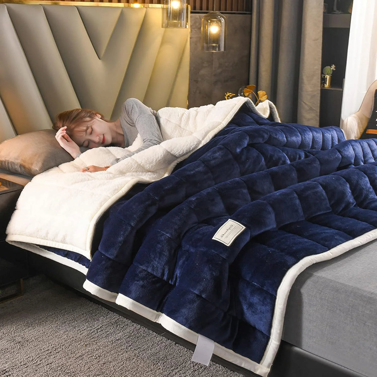 Fleece Blanket Double-Layer Thermal Machine Washable