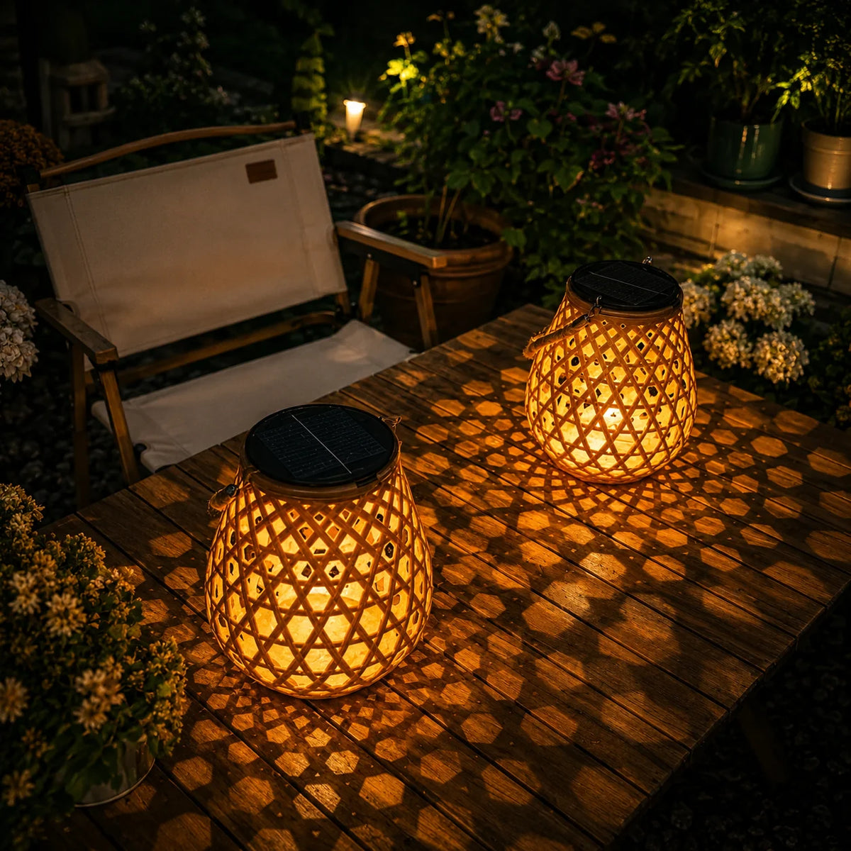 Garden Lantern Solar Woven Bamboo Look Auto Dusk Sensor