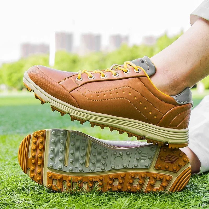 Golf Shoes Waterproof Leather Cushioned Insole Integrated Traction