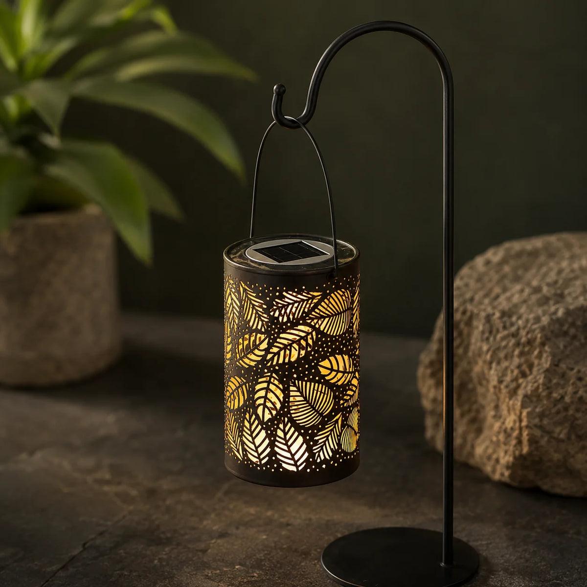 Hanging Solar Lantern Solar-Powered Leaf-Pattern Shadow Iron