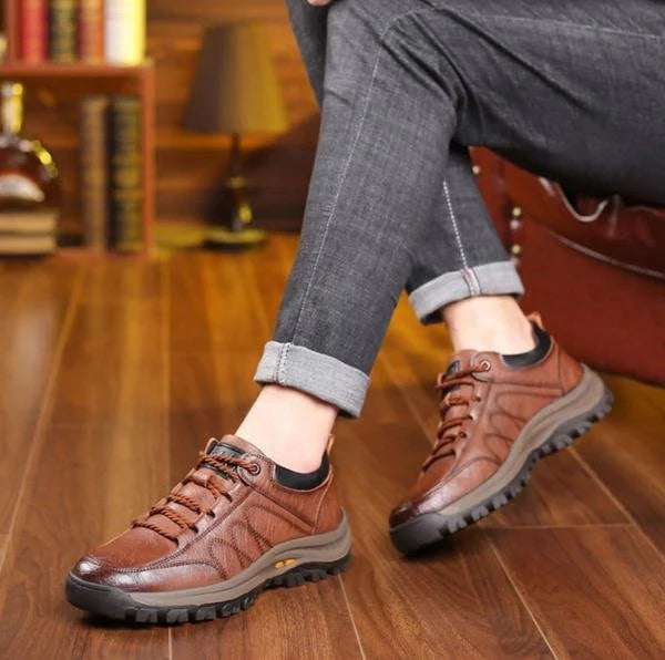 Men's Outdoor Shoes Cowhide Leather Slip-Resistant Rubber Sole