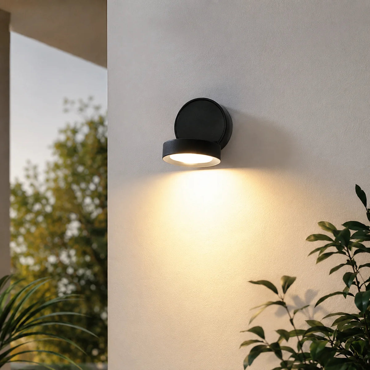 Outdoor Wall Sconce Round Integrated LED Weatherproof Aluminum