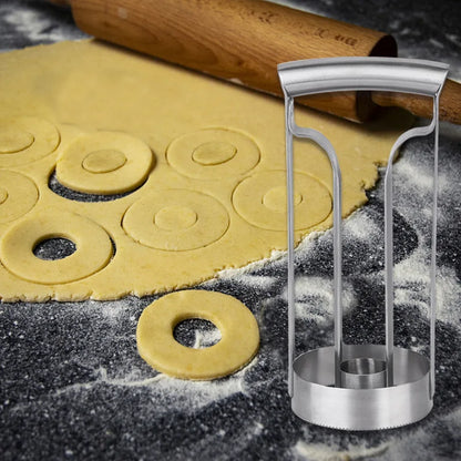 Pineapple Corer and Slicer Stainless Steel Blades Ergonomic Handle