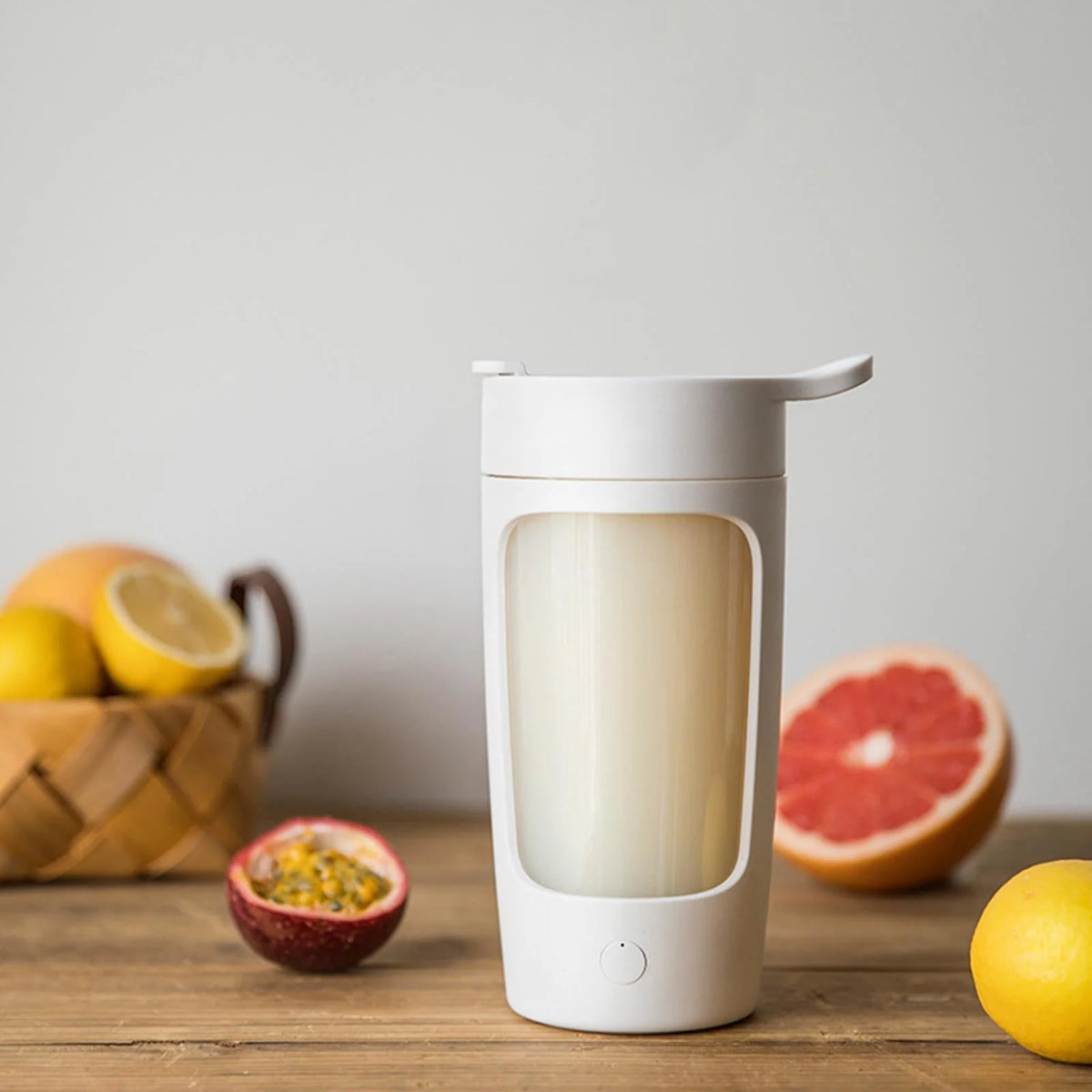 Protein Shaker Bottle Electric Self-Mixing Leakproof BPA-Free