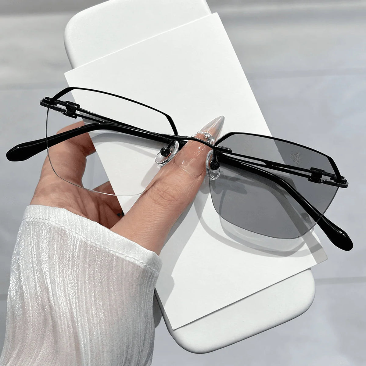 Reading Glasses Auto-Focus Zoom Blue-Light Filtering