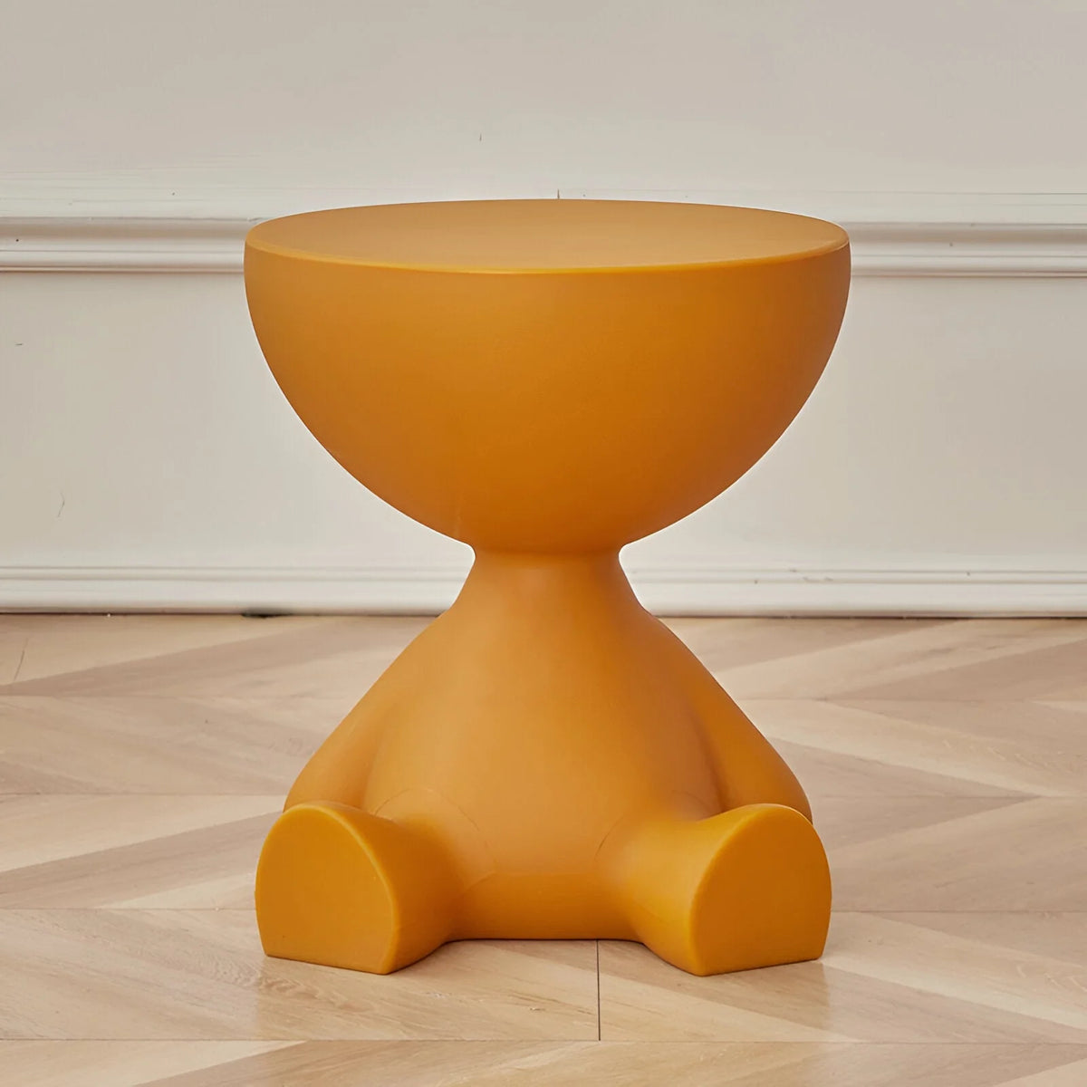 Round Accent Table Space-Saving Lightweight Plastic