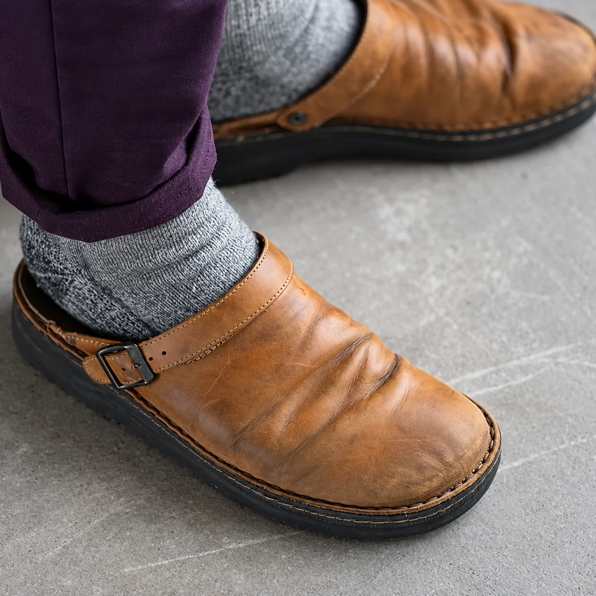 Slip-On Clogs Contoured Cushioning Breathable Upper & Shock-Absorbing Sole