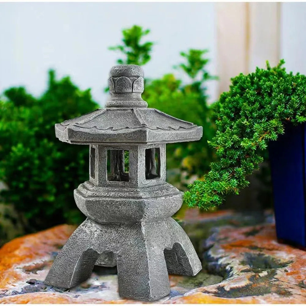Solar Garden Lantern Pagoda Design Solar-Powered Automatic Dusk Lighting