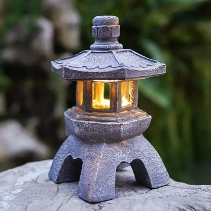 Solar Garden Lantern Pagoda Design Solar-Powered Automatic Dusk Lighting