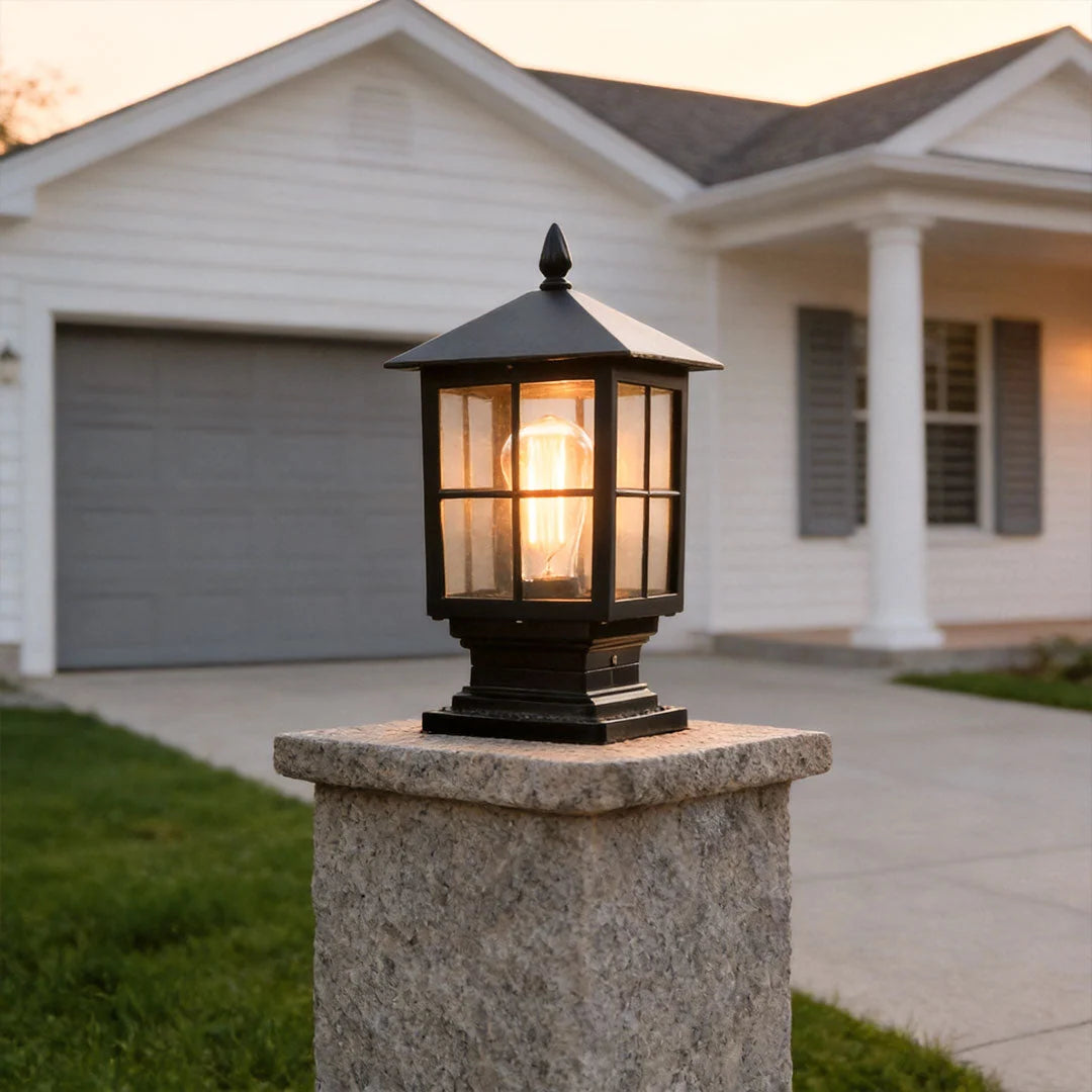 Solar Pillar Light IP65 Waterproof 3 Adjustable Color Temperatures