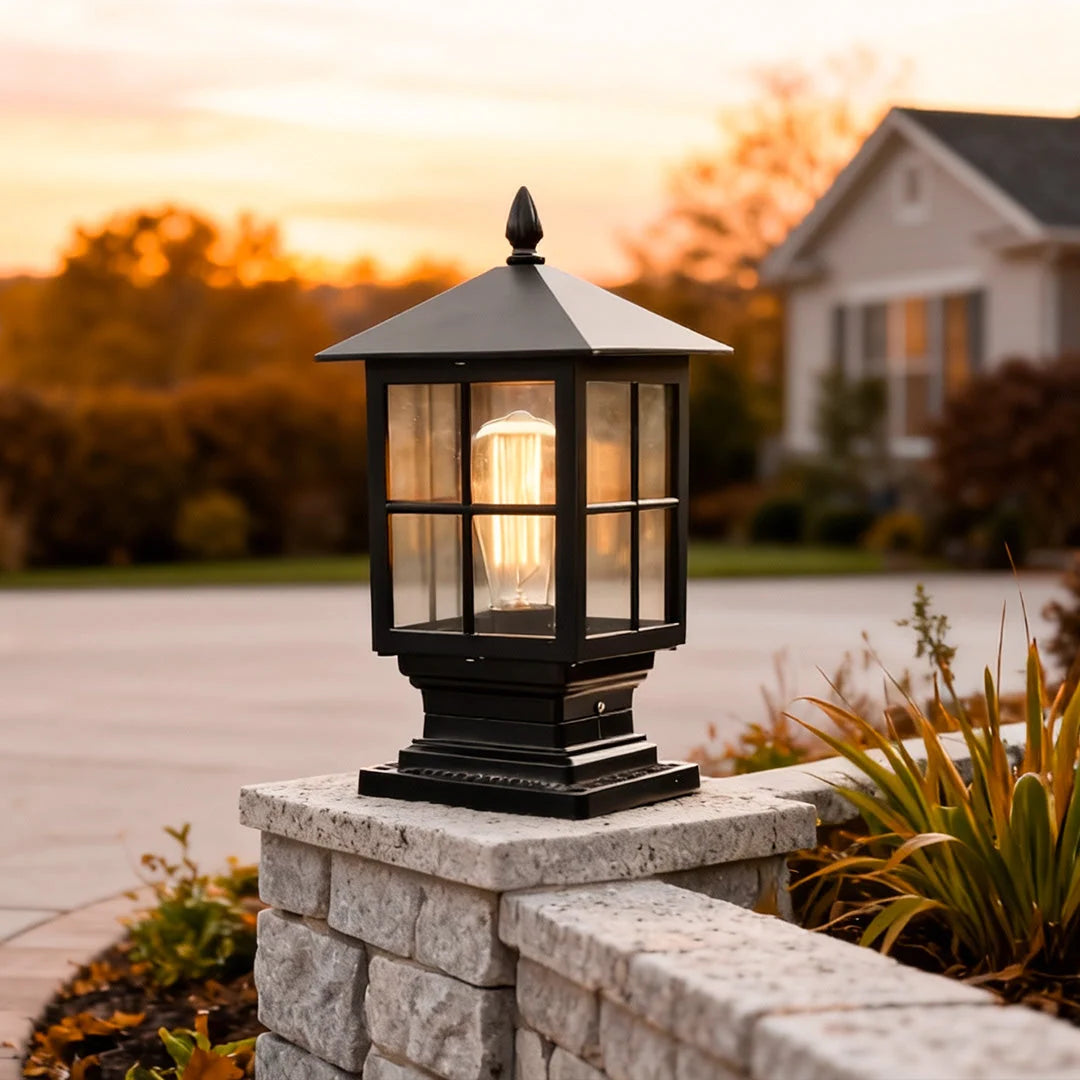Solar Pillar Light IP65 Waterproof 3 Adjustable Color Temperatures