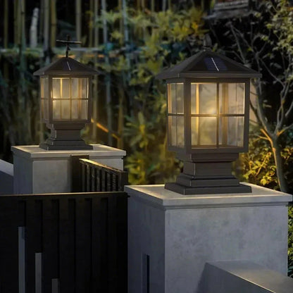Solar Pillar Light IP65 Waterproof 3 Adjustable Color Temperatures