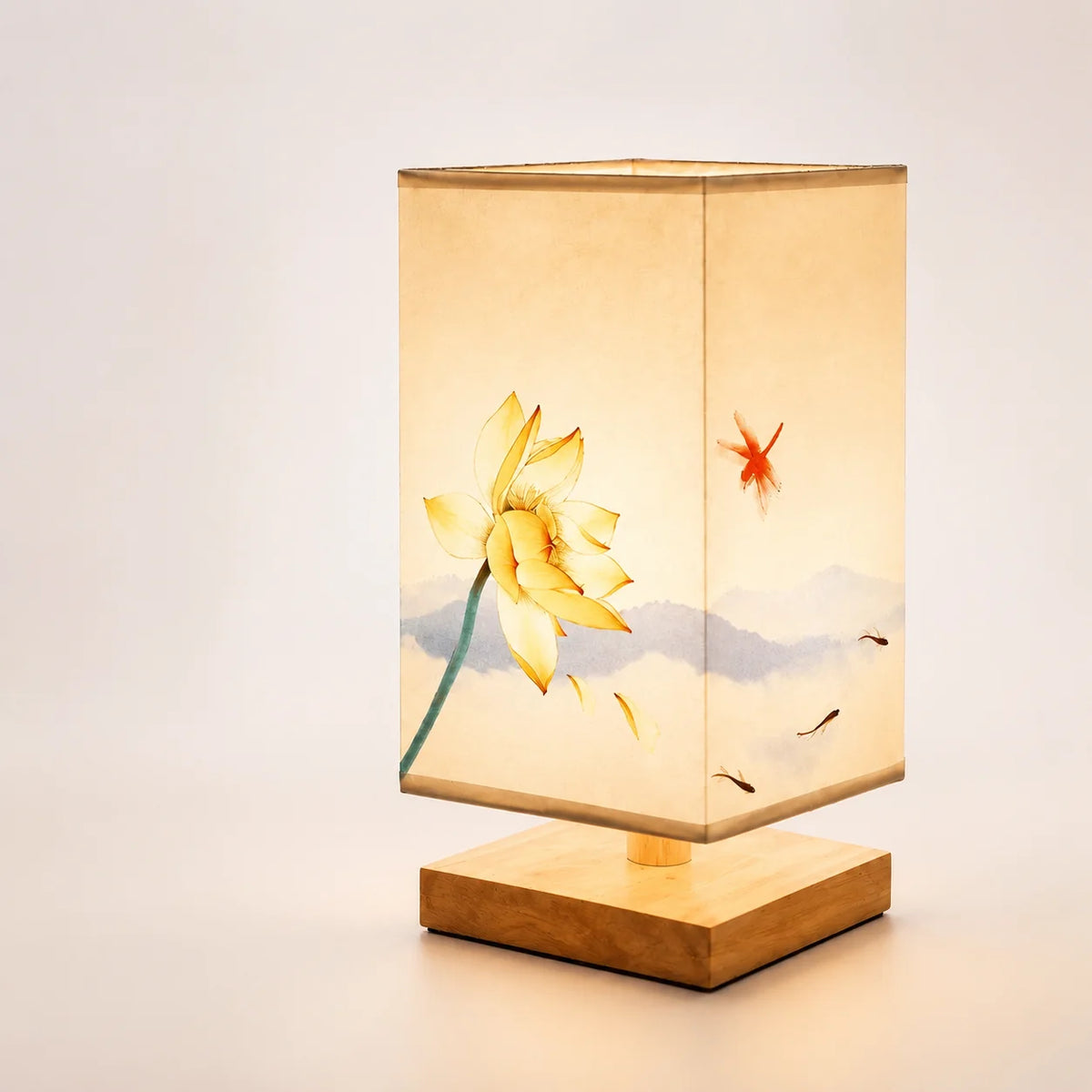 Table Lamp Flower-Shaped Fabric Shade Bamboo Base