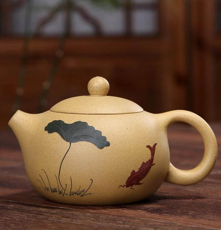 Teapot Vintage-Inspired Artistic Design