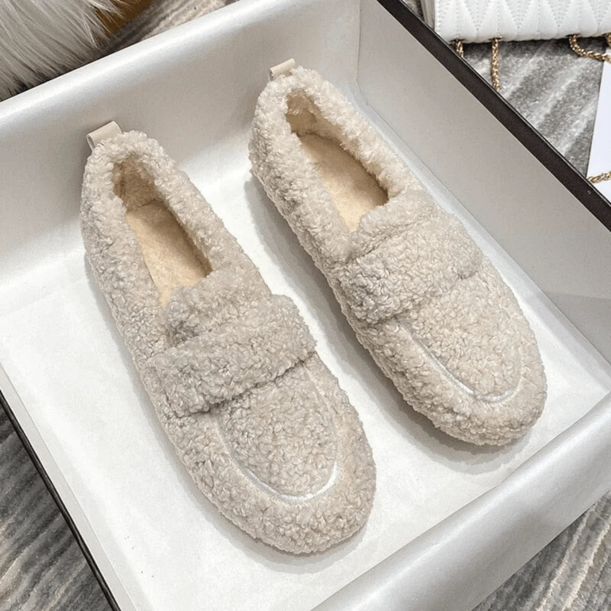 Women's Slippers Brushed Lining Molded Non-Slip Outsole