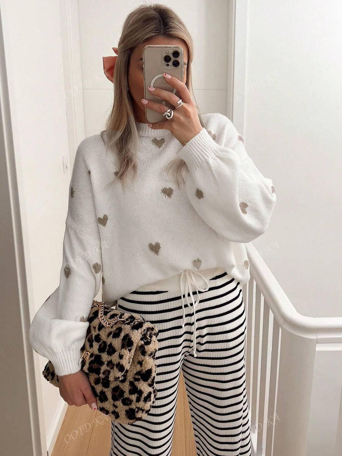 Women's Sweater Playful Heart Print Relaxed Fit Soft Fabric