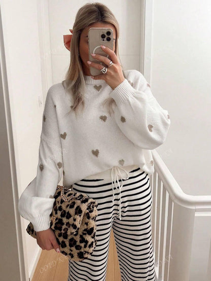 Women's Sweater Playful Heart Print Relaxed Fit Soft Fabric