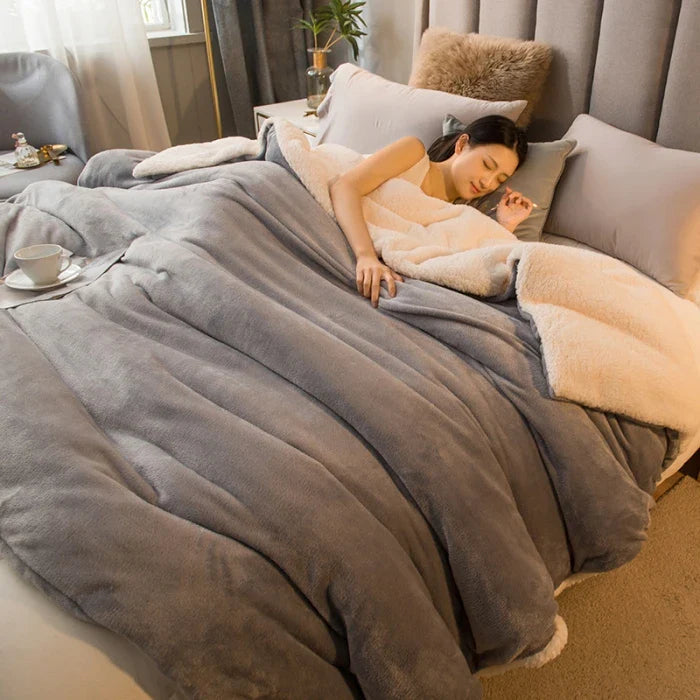 Wool Blanket Double-Sided Flannel & Cashmere Lined